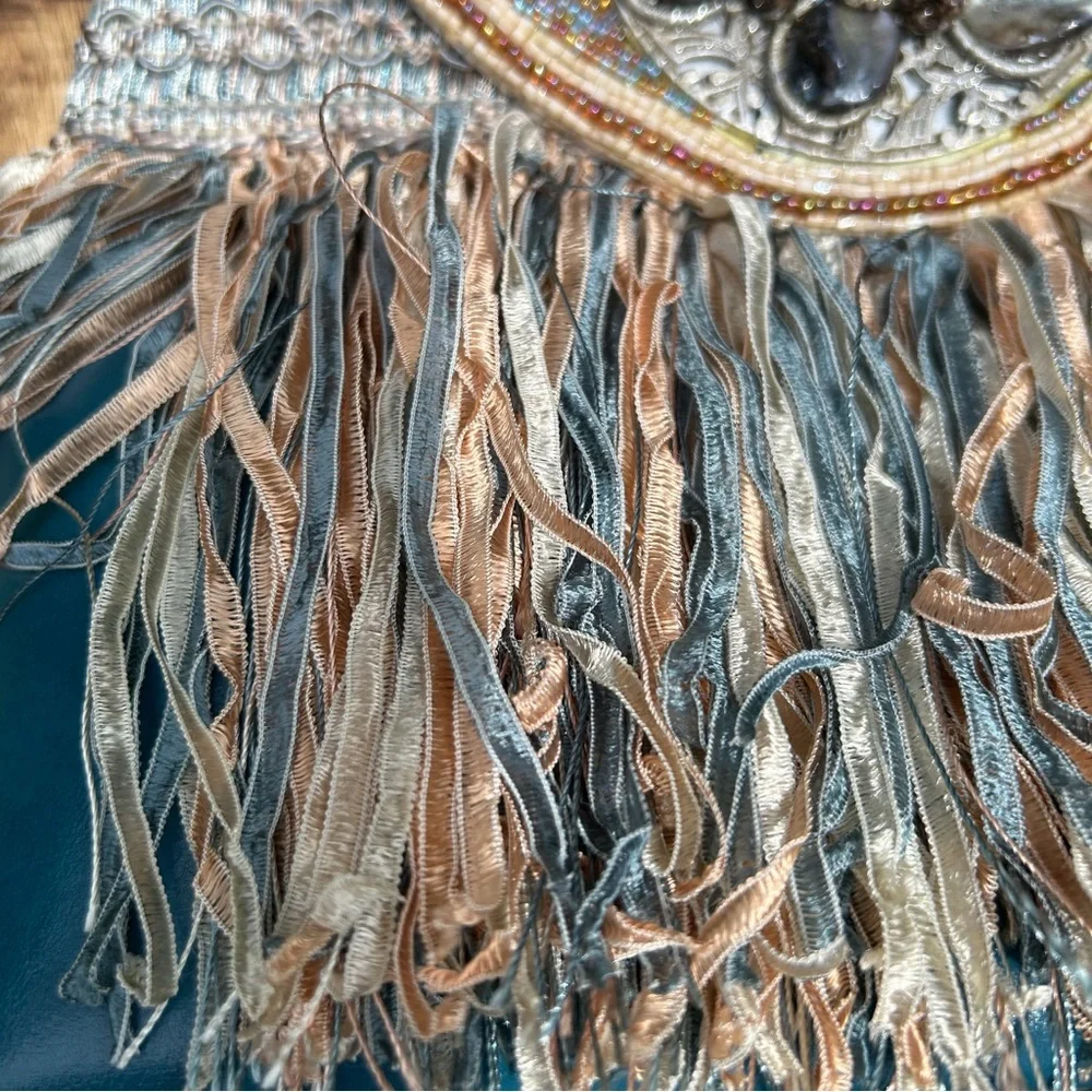 🩵 Mary Frances embellished evening bag. Luxe with beading, shells & silk fringe - Picture 9 of 10